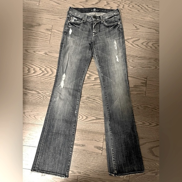 7 For All Mankind: Light-wash Jeans - Picture 1 of 6